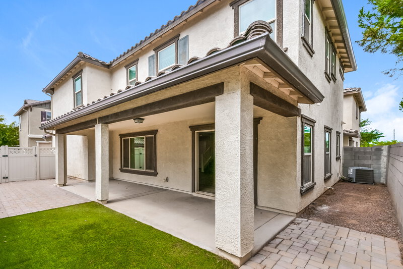 2,455/Mo, 825 S Swallow Ln Gilbert, AZ 85296 Rear View