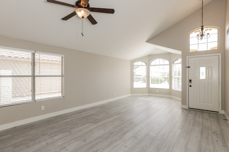 2,165/Mo, 9578 W Irma Ln Peoria, AZ 85382 Living Room View