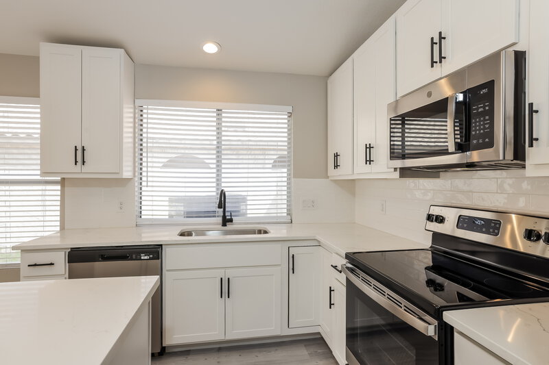 2,165/Mo, 9578 W Irma Ln Peoria, AZ 85382 Kitchen View 2