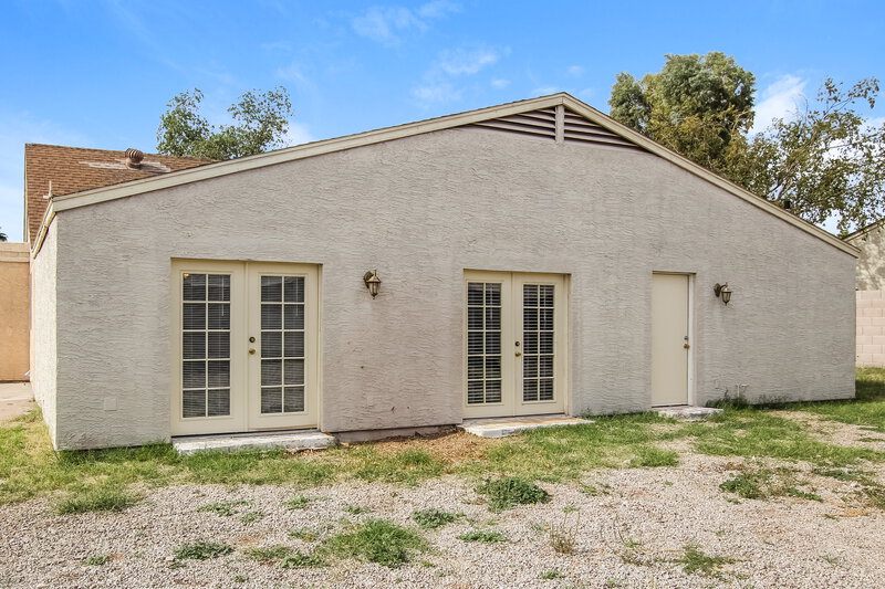 2,015/Mo, 19643 N 12th Pl Phoenix, AZ 85024 Rear View 2