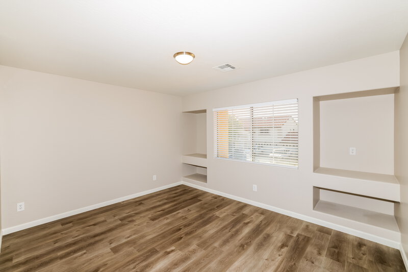 2,740/Mo, 12839 N 57th Ave Glendale, AZ 85304 Bedroom View 2
