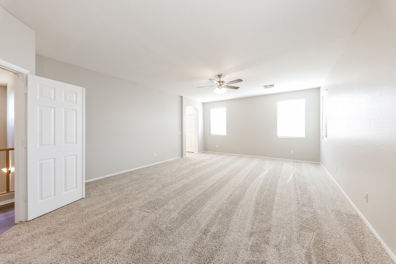 3,040/Mo, 6877 W Briles Rd Peoria, AZ 85383 Main Bedroom View