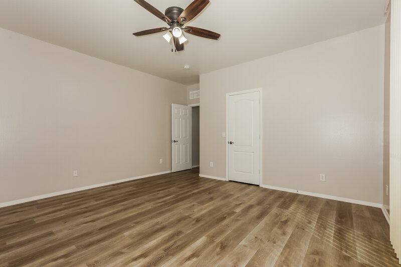 2,250/Mo, 4229 E Milky Way Gilbert, AZ 85295 Main Bedroom View 2