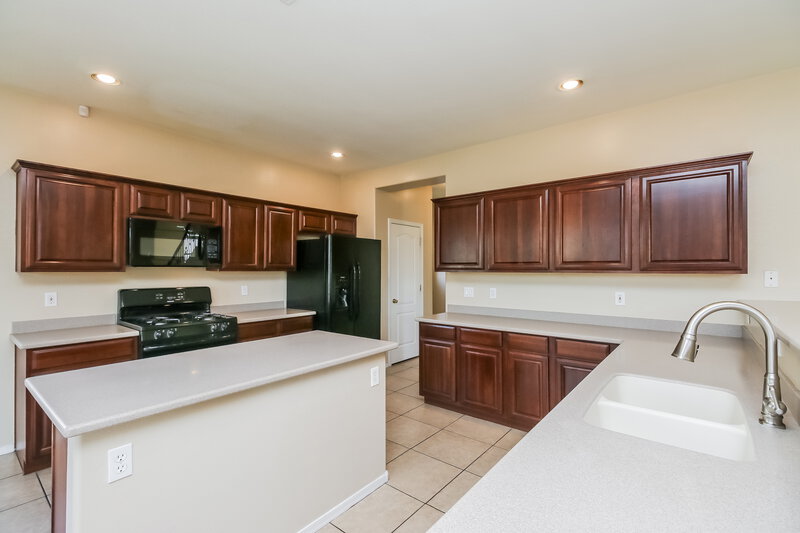 3,135/Mo, 6890 S Pearl Dr Chandler, AZ 85249 Kitchen View