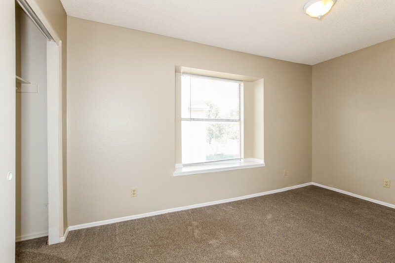 2,125/Mo, 19843 N 47th Dr Glendale, AZ 85308 Bedroom View 2