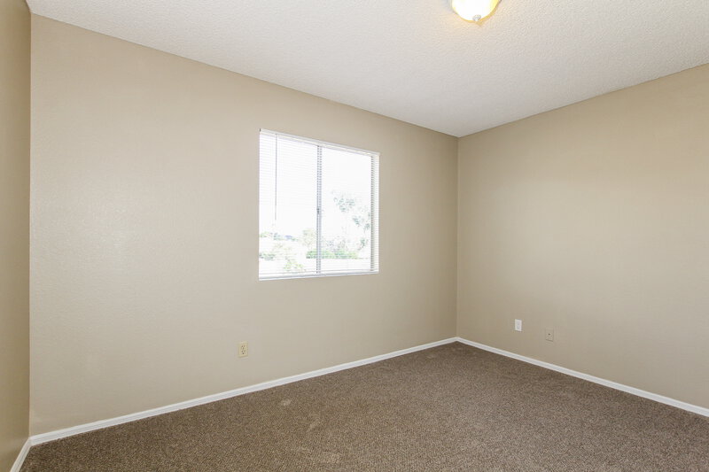 2,125/Mo, 19843 N 47th Dr Glendale, AZ 85308 Bedroom View 4