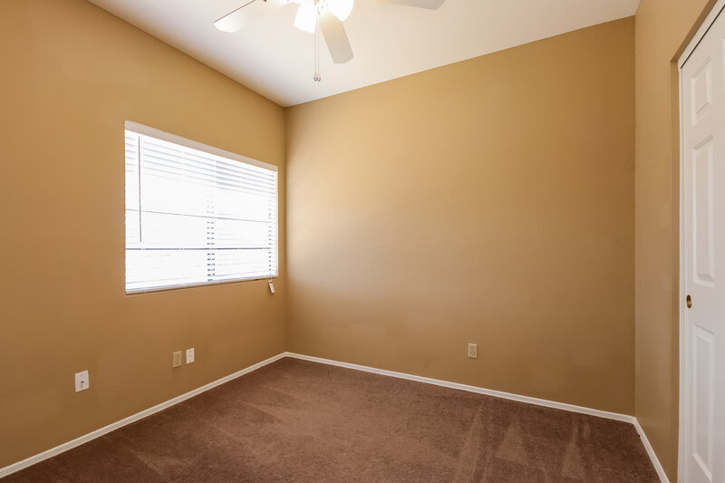 2,510/Mo, 14419 S 43rd Pl Phoenix, AZ 85044 Bedroom View 2