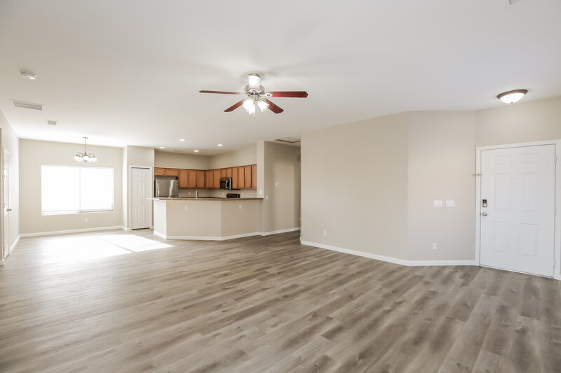 3,110/Mo, 514 W Mountain View Dr Avondale, AZ 85323 Living Room View 2