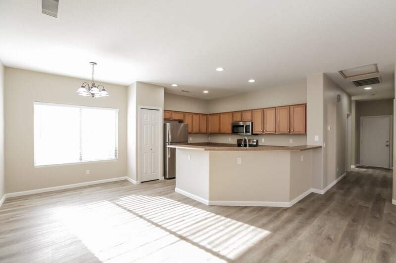 3,110/Mo, 514 W Mountain View Dr Avondale, AZ 85323 Dining Room View