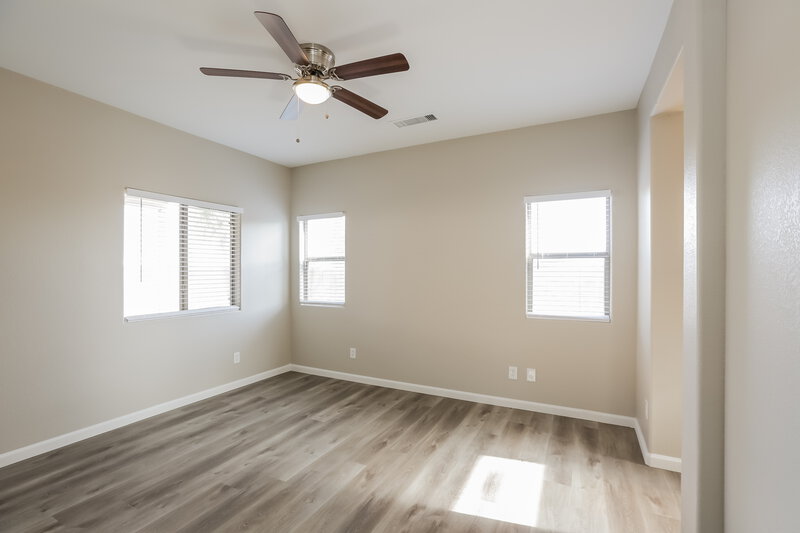 3,110/Mo, 514 W Mountain View Dr Avondale, AZ 85323 Main Bedroom View