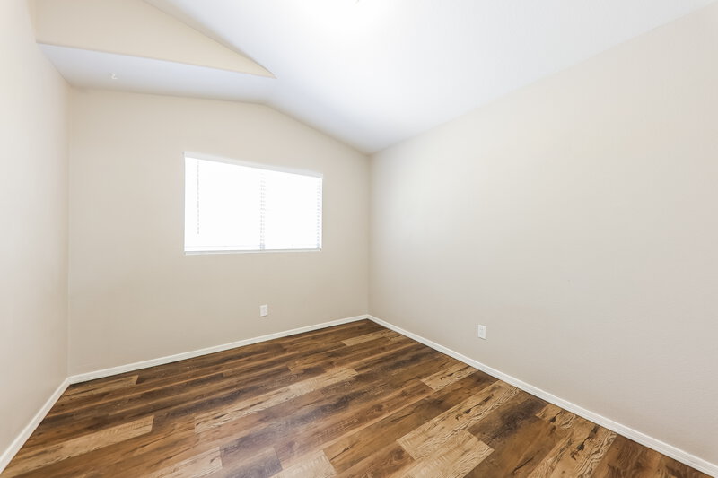 2,480/Mo, 5142 W Piute Ave Glendale, AZ 85308 Bedroom View 2