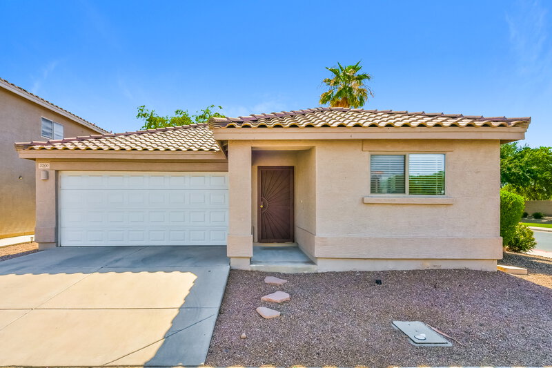 1,950/Mo, 2200 E Spruce Dr Chandler, AZ 85286 External View