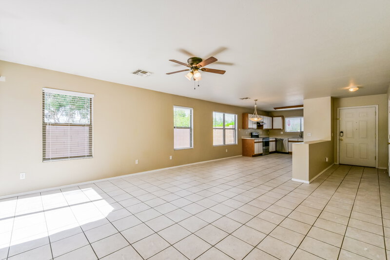 1,950/Mo, 2200 E Spruce Dr Chandler, AZ 85286 Living Room View