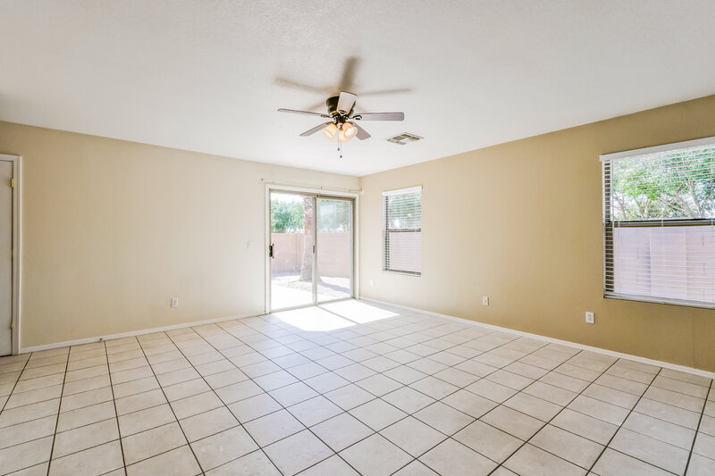 1,950/Mo, 2200 E Spruce Dr Chandler, AZ 85286 Living Room View 2