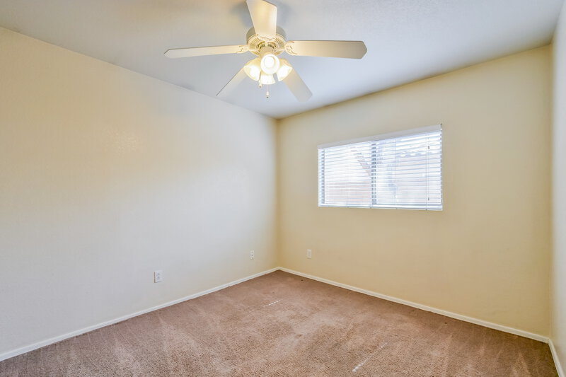 1,950/Mo, 2200 E Spruce Dr Chandler, AZ 85286 Bedroom View