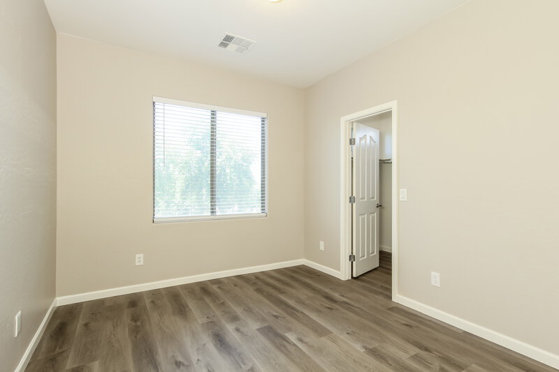 2,460/Mo, 8944 W Grovers Ave Peoria, AZ 85382 Bedroom View 2