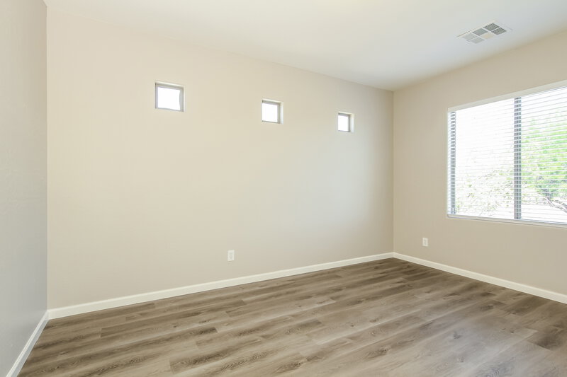 2,460/Mo, 8944 W Grovers Ave Peoria, AZ 85382 Bedroom View 3