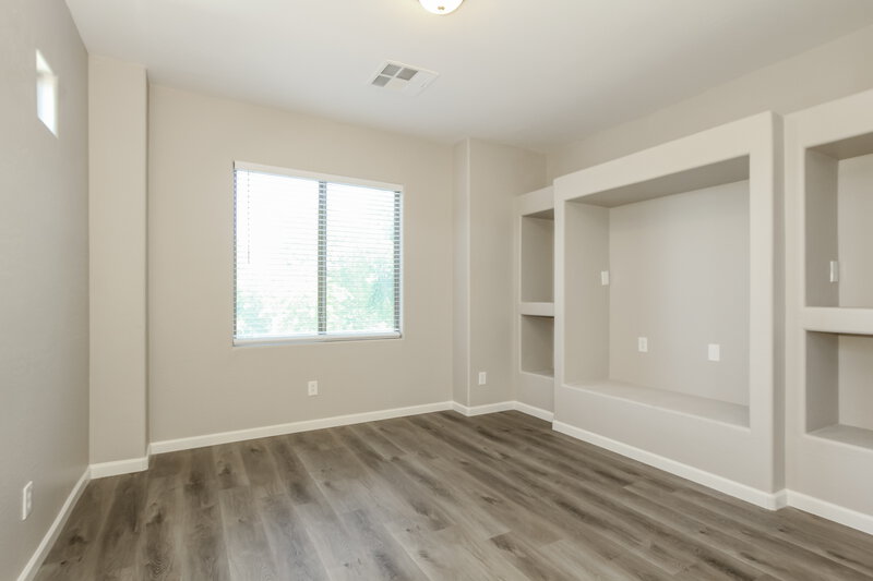 2,460/Mo, 8944 W Grovers Ave Peoria, AZ 85382 Bedroom View 5