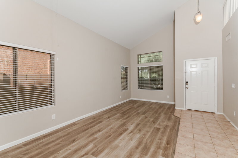 2,005/Mo, 11338 N 154th Ln Surprise, AZ 85379 Living Room View