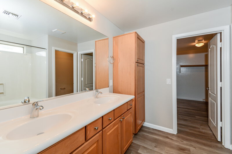 2,005/Mo, 11338 N 154th Ln Surprise, AZ 85379 Kitchen View 2