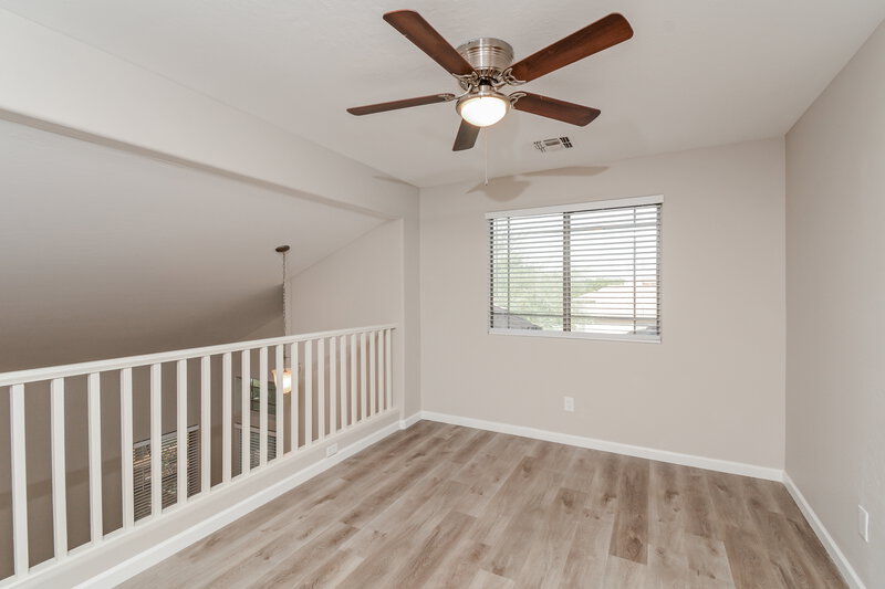 2,005/Mo, 11338 N 154th Ln Surprise, AZ 85379 Loft View