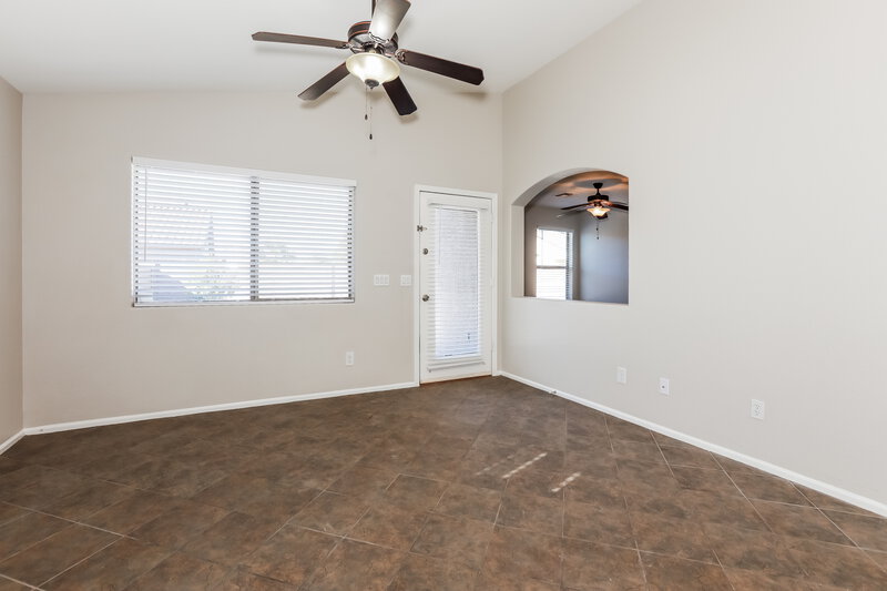 1,695/Mo, 29420 N Blackfoot Daisy Dr San Tan Valley, AZ 85143 Living Room View