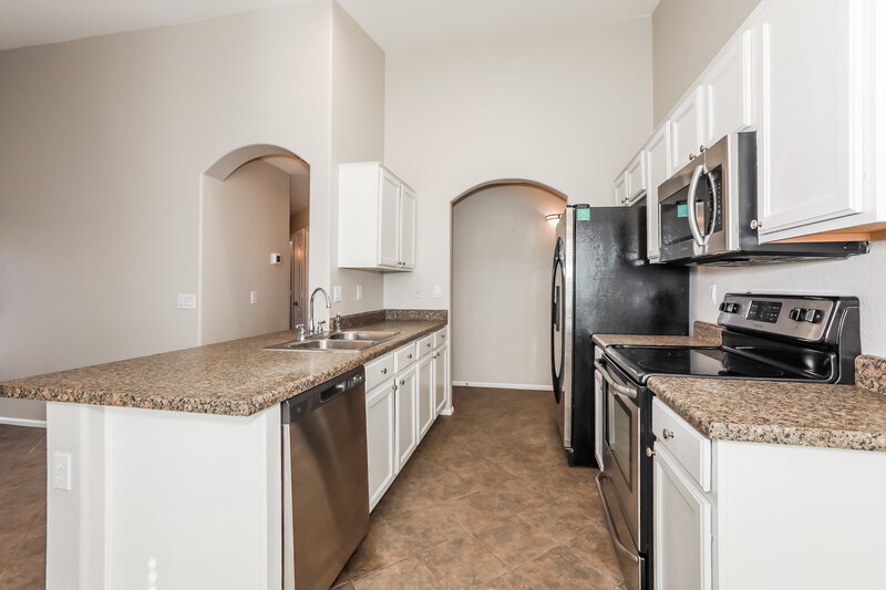 1,695/Mo, 29420 N Blackfoot Daisy Dr San Tan Valley, AZ 85143 Kitchen View