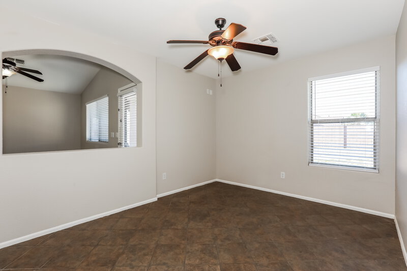 1,695/Mo, 29420 N Blackfoot Daisy Dr San Tan Valley, AZ 85143 Family Room View
