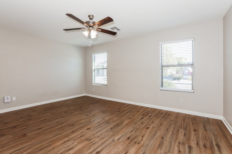 1,695/Mo, 29420 N Blackfoot Daisy Dr San Tan Valley, AZ 85143 Main Bedroom View