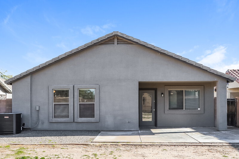 1,695/Mo, 29420 N Blackfoot Daisy Dr San Tan Valley, AZ 85143 Rear View