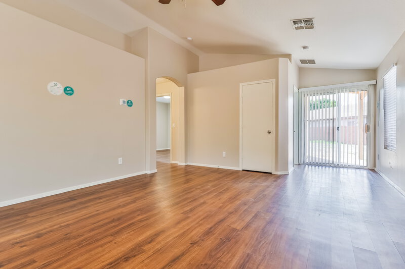 1,920/Mo, 115 N Ramada Cir Mesa, AZ 85205 Living Room View 2