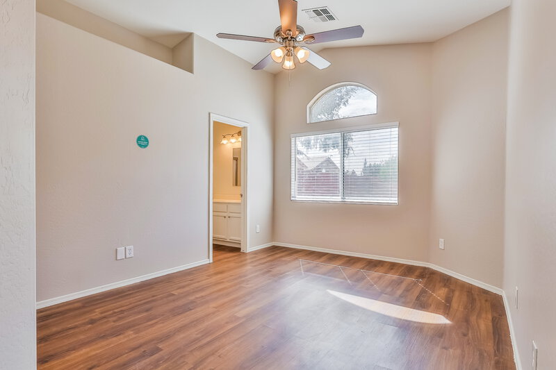 1,920/Mo, 115 N Ramada Cir Mesa, AZ 85205 Main Bedroom View