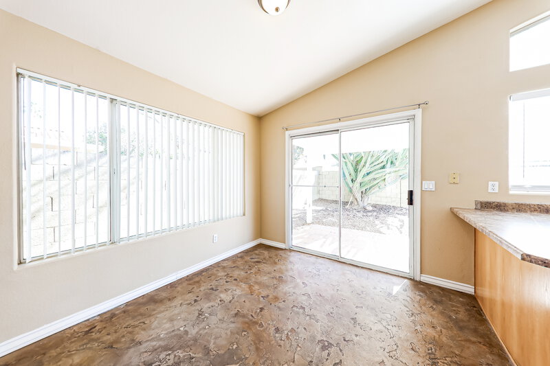 1,975/Mo, 1327 E Muriel Dr Phoenix, AZ 85022 Dining Room View