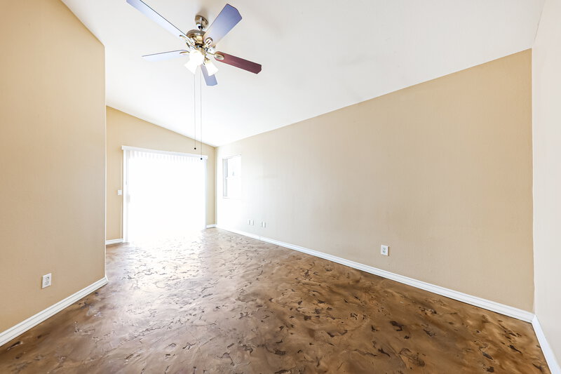 1,975/Mo, 1327 E Muriel Dr Phoenix, AZ 85022 Main Bedroom View