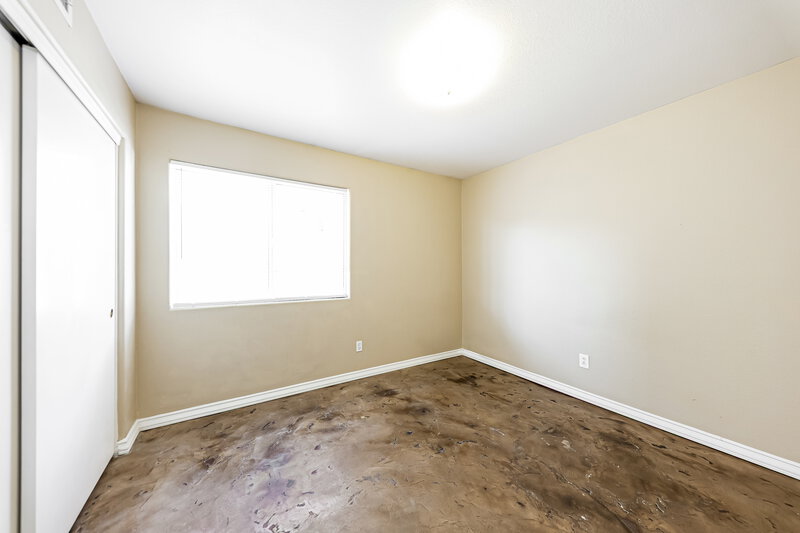 1,975/Mo, 1327 E Muriel Dr Phoenix, AZ 85022 Bedroom View 2