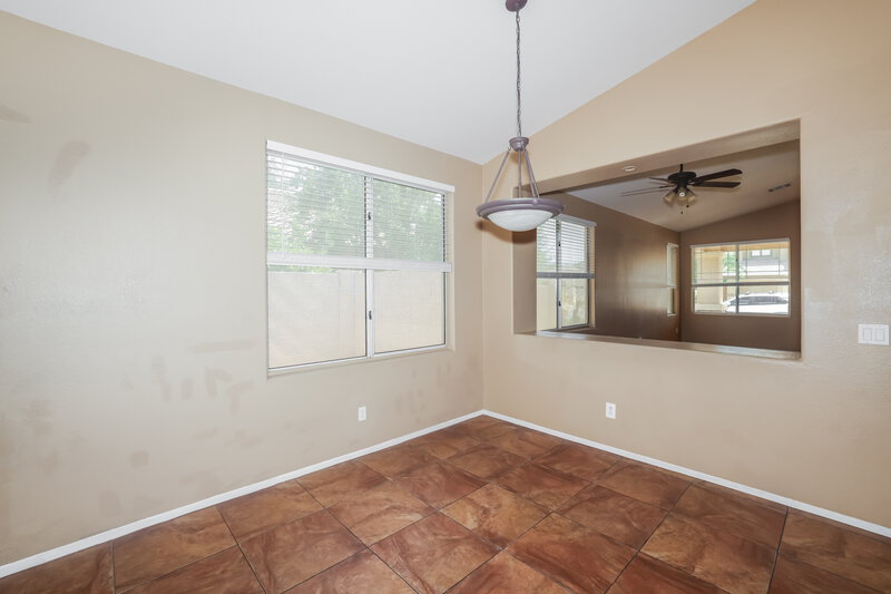 2,580/Mo, 7010 W Irma Ln Glendale, AZ 85308 Dining Room View