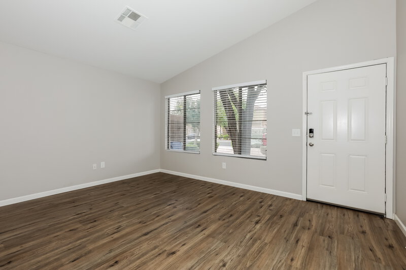 2,280/Mo, 1471 S Red Rock Ct Unit A Gilbert, AZ 85296 Family Room View