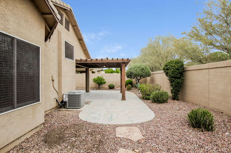 2,000/Mo, 20419 N 81st Dr Peoria, AZ 85382 Rear View