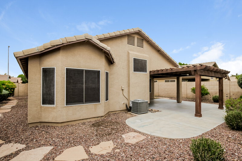 2,000/Mo, 20419 N 81st Dr Peoria, AZ 85382 Rear View 2