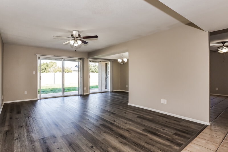 2,250/Mo, 2300 E Chicago St Chandler, AZ 85225 Living Room View