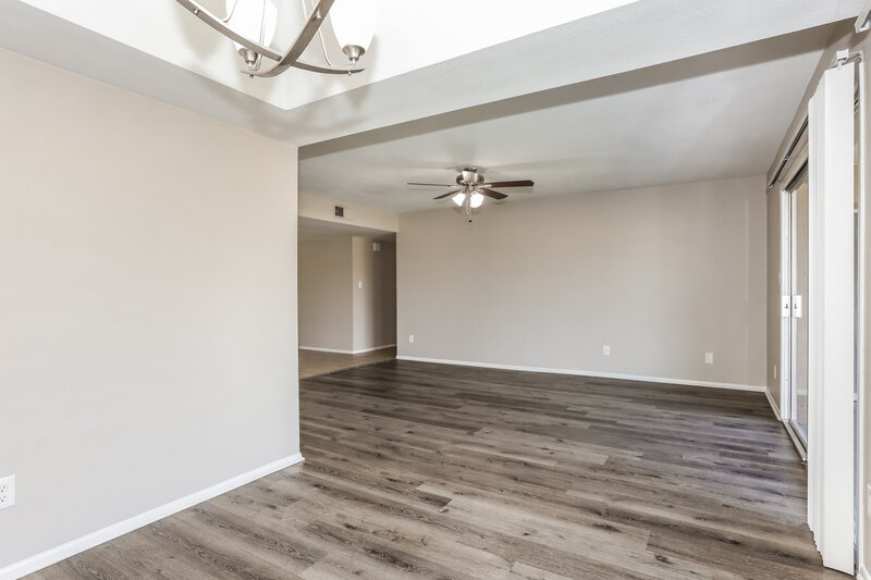 2,250/Mo, 2300 E Chicago St Chandler, AZ 85225 Dining Room View