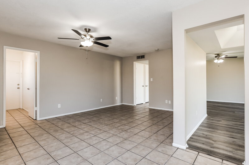 2,250/Mo, 2300 E Chicago St Chandler, AZ 85225 Family Room View
