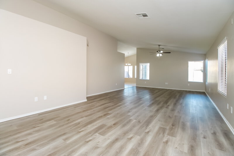 2,520/Mo, 2092 E Saratoga St Gilbert, AZ 85296 Living Room View 3