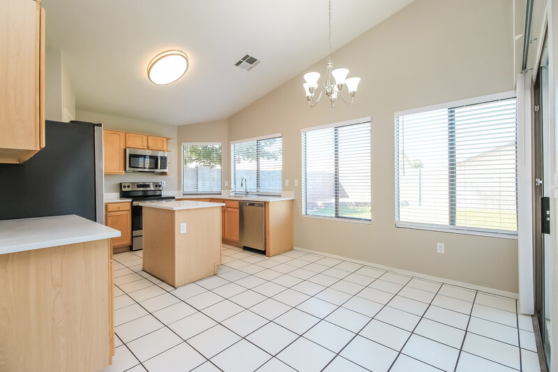 2,520/Mo, 2092 E Saratoga St Gilbert, AZ 85296 Dining Room View