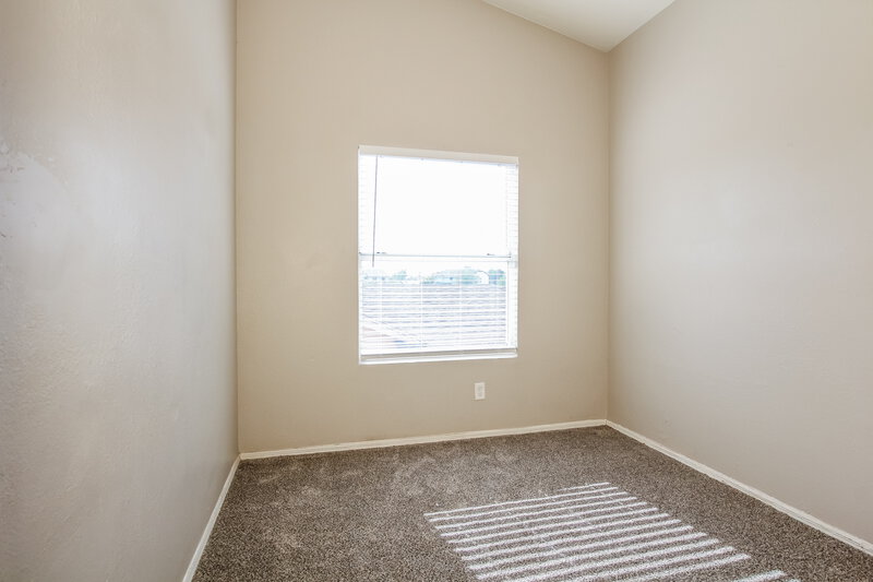 2,800/Mo, 8642 W Alvarado Rd Phoenix, AZ 85037 Bedroom View