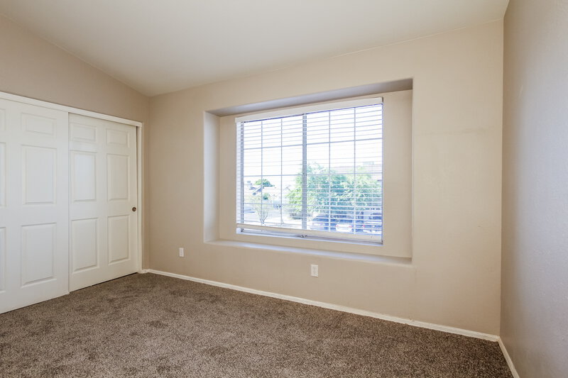2,800/Mo, 8642 W Alvarado Rd Phoenix, AZ 85037 Bedroom View 4