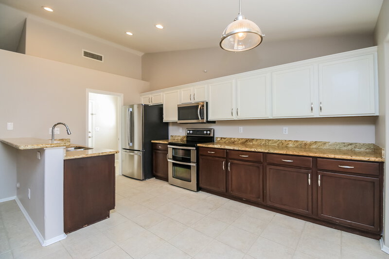 2,550/Mo, 1620 E Golden Ln Chandler, AZ 85225 Kitchen View