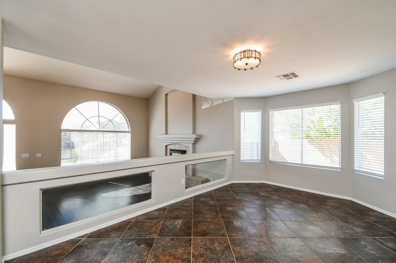 0/Mo, 3796 E Leah Ln Gilbert, AZ 85234 Dining Room View