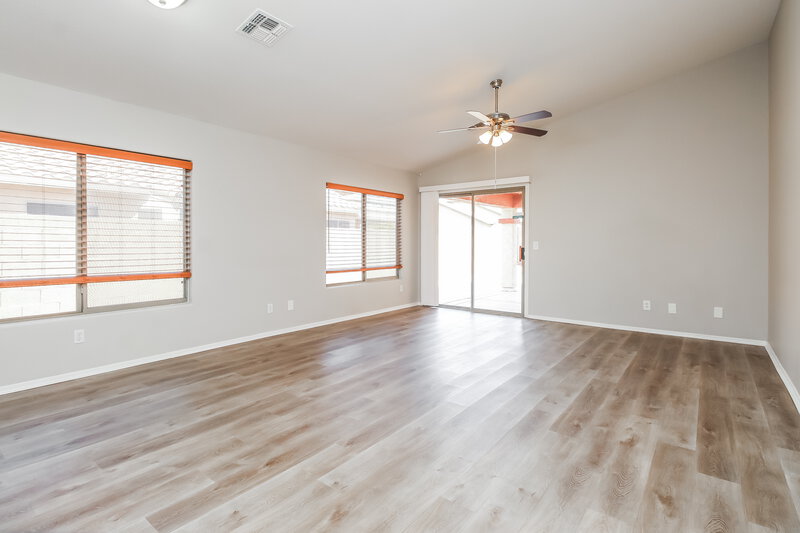 2,245/Mo, 3834 E Longhorn Dr Gilbert, AZ 85297 Living Room View