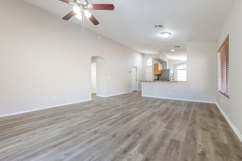 2,415/Mo, 3834 E Longhorn Dr Gilbert, AZ 85297 Living Room View 2